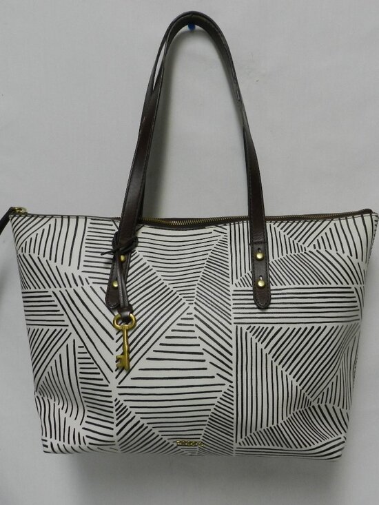 Fossil Handbags - Fossil Rachel coated canvas large tote bag purse front and back Pocket zip top